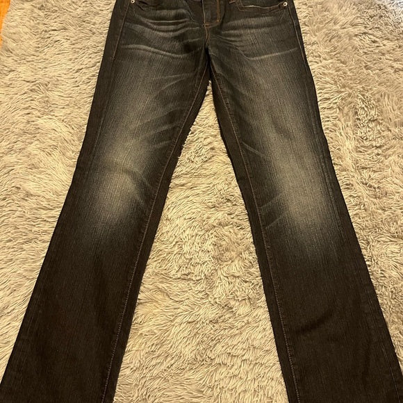 Bundle of DKNY Women's Dark Wash Jeans - Picture 5 of 9